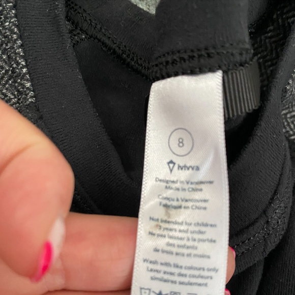 Ivivva by Lululemon black and grey top - Picture 3 of 9